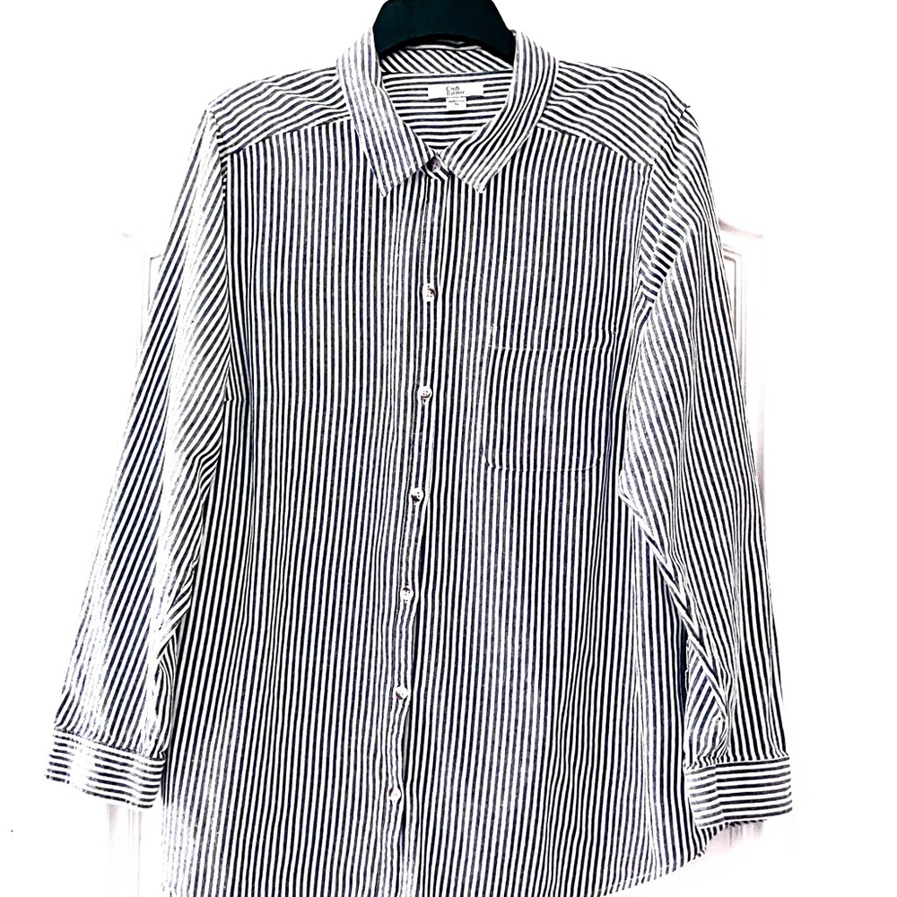Woman’s Size 1X, Striped Button Up Shirt